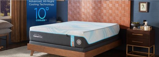 TEMPUR-LuxeBreeze® Firm (10° Cooler)
