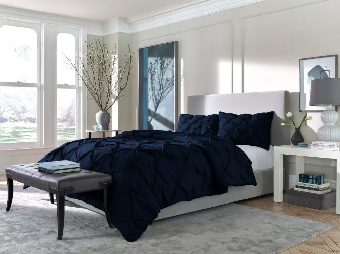 Tranquility Pinch Pleat Comforter